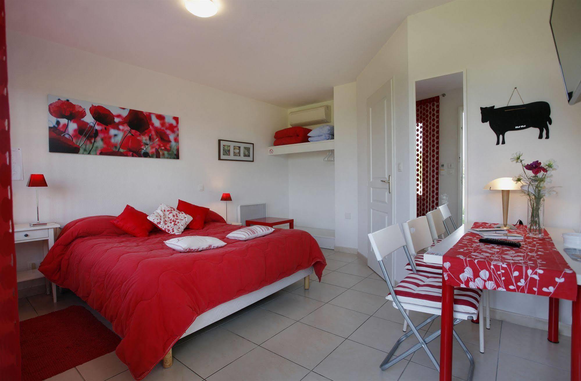 Logis Hotel Corintel Bordeaux Est Tresses Eksteriør billede