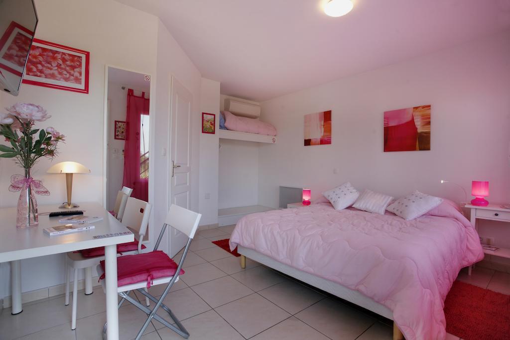 Logis Hotel Corintel Bordeaux Est Tresses Eksteriør billede